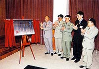 社長藍鴻震太平紳士為三十週年紀念活動揭幕